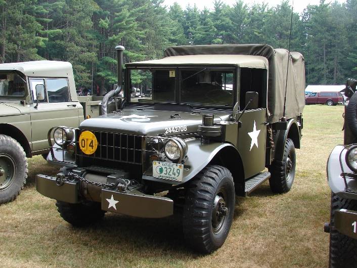 Weare Rally pictures Post WW2 vehicles 2006